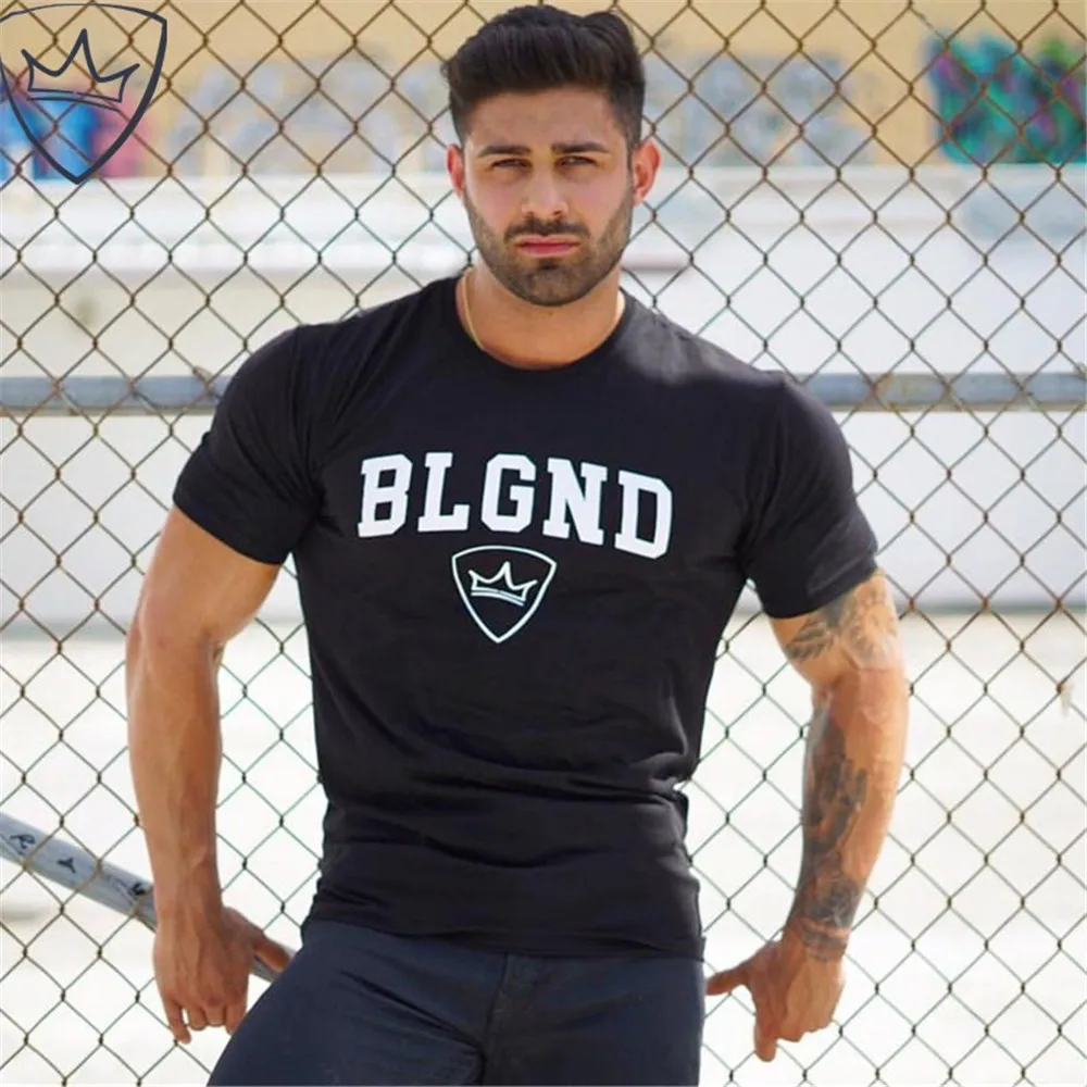 Фото Kaus Cetak Kasual Kaus Lengan Pendek Fitness Binaraga Pria Atasan Kaus Slim Katun Olahraga Gym Pakaian Fashion Musim Panas №4