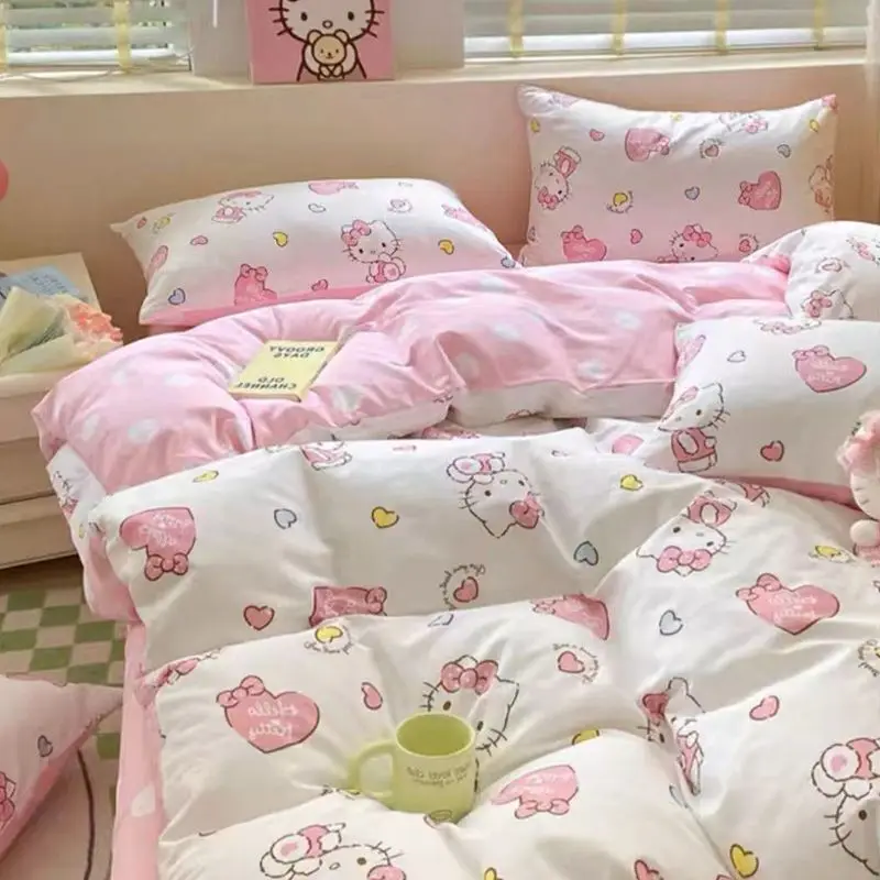 Фото Kawaii Sanrio набор из четырех предметов Hello Kittys милый мультяшный студенческий общежитие костюм из трех предметов простыня покрывало Игрушки для девочек №2