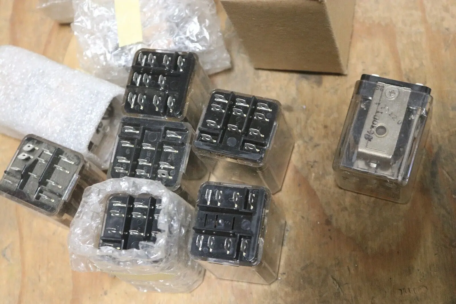 Реле KUP-14A11-120 – Совершенно новое, оригинальное, 120 В переменного тока, в наличии