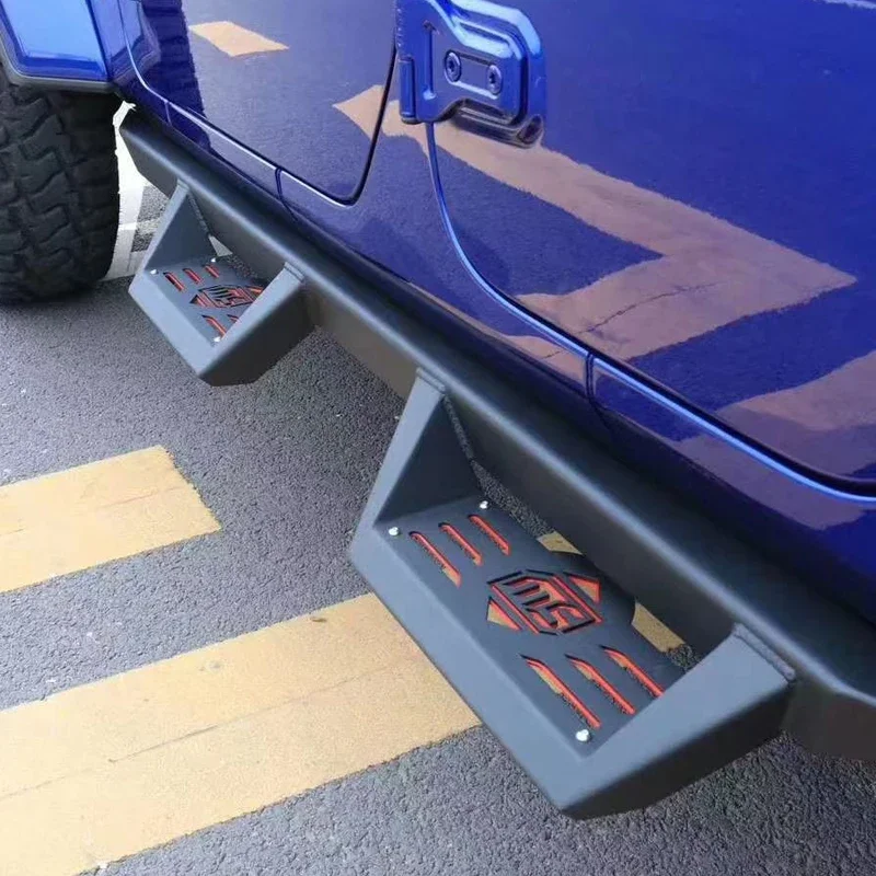 Фото Черные стальные боковые подножки для Jeep Wrangler JL Unlimited 4-дверные №4