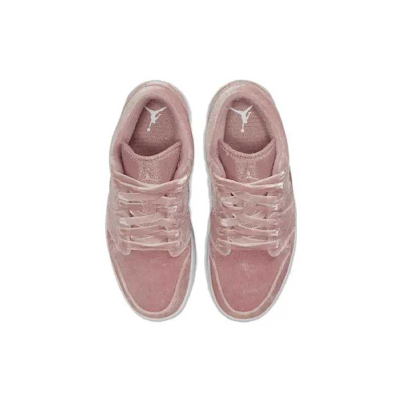 Фото Кроссовки Nike Jordan Air 1 Low SE, 