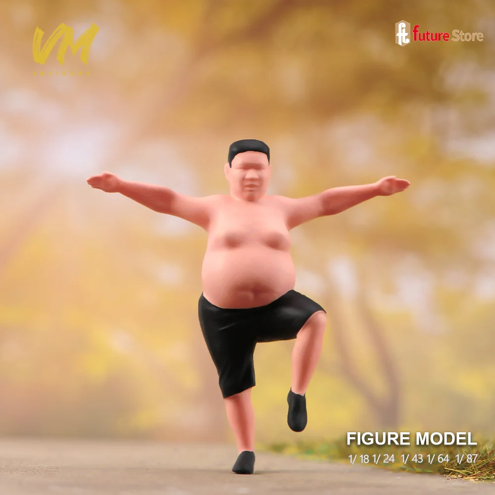 Окрашенные миниатюры 1/87 1/64 1/43 1/24 1/18 Fat Male Stand On One Foot Мини-кукла Диорама Фигурка Модель Дисплей Коллекция Ремесла