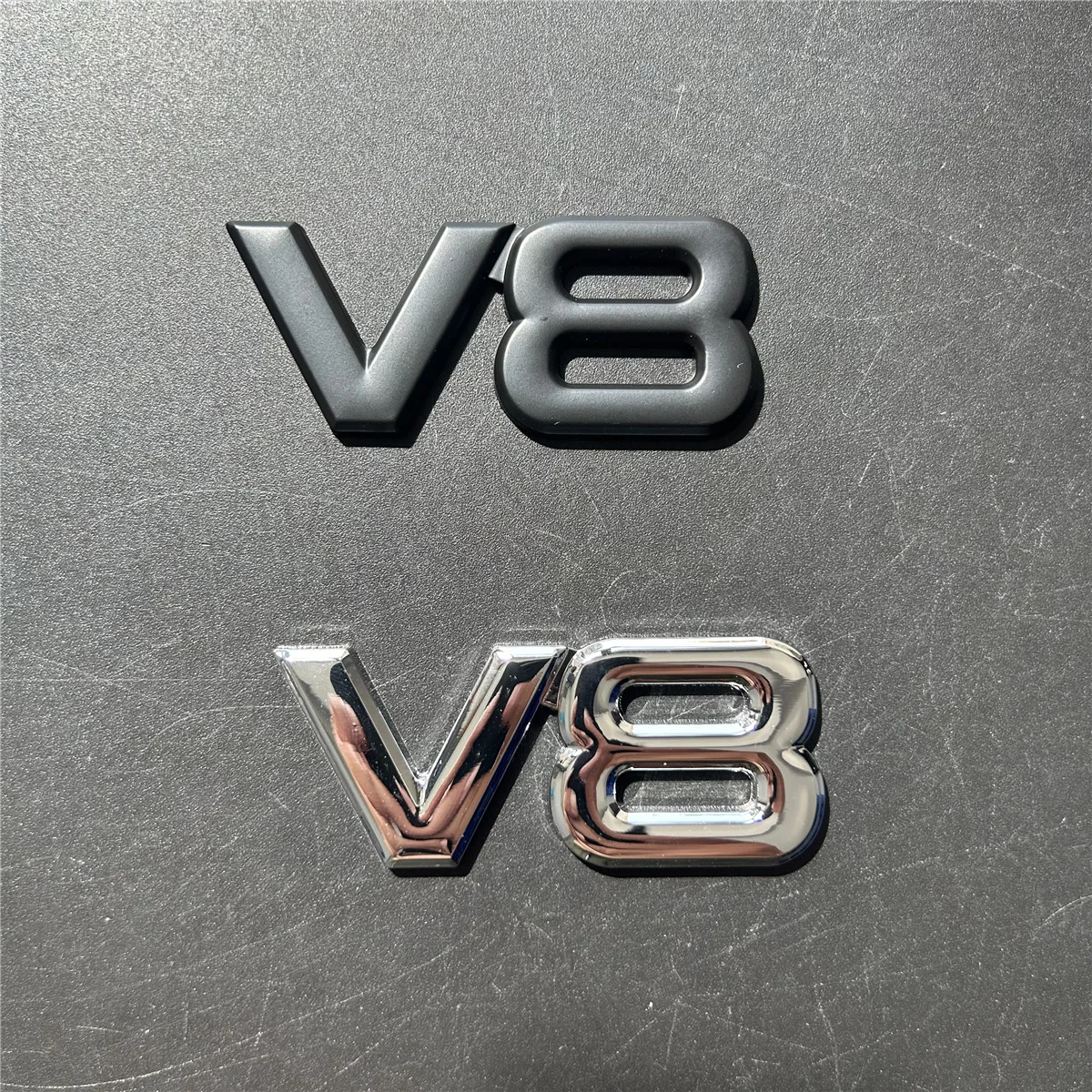 Фото Авто Металлический Сплав 3D V8 Логотип Смещение двигателя Багажник Задний Автомобильный Значок Наклейка Хром V8 Боковое Крыло Эмблема Стиль автомобиля №2