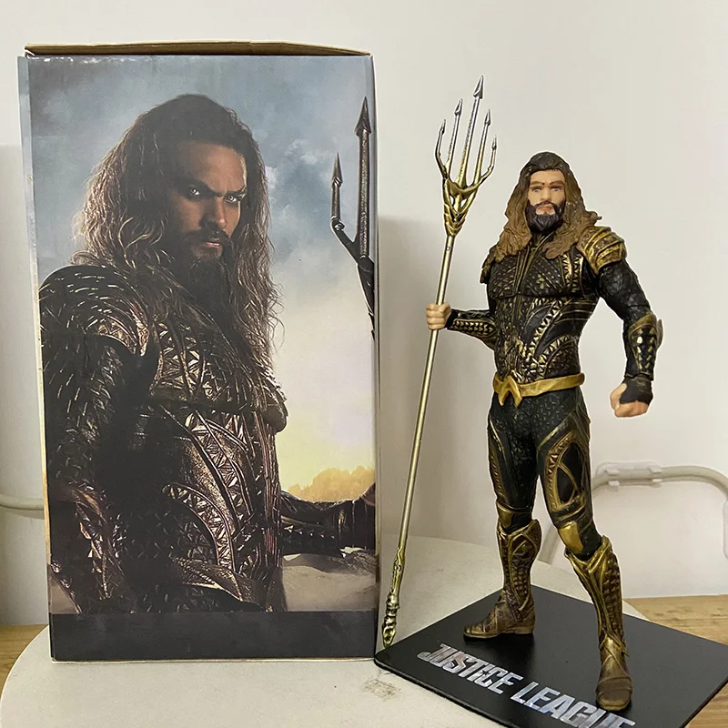 Фото ARTFX Фигурка Аквамена Marvel Flash Cyborg Wonder Woman Брюс Уэйн Бэтмен Супермен Фигурка Коллекционная модель игрушки 19 см подарки №3