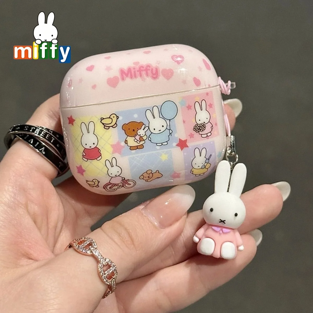 Miffy совместим с чехлами Airpodspro2. Чехлы для наушников Airpods 1-го до 4-го поколения и чехлы для наушников Airpods Pro.