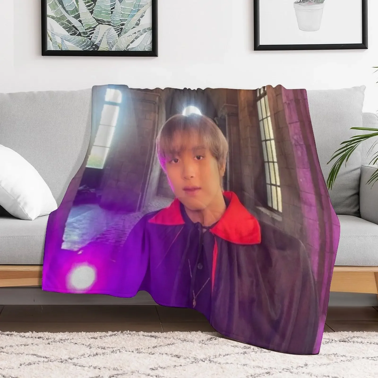 Фото Одеяло с изображением вампира haechan, одеяла для диванов, одеяла с ретросами №2