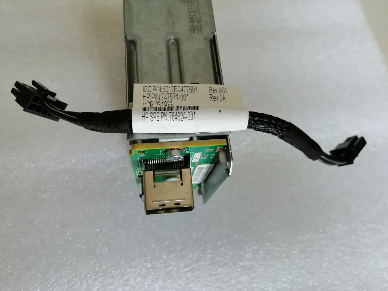 Фото DL380 G9 2xSFF HDD Backplane с клеткой и кабелями 777840 -001 777280 -001 747599 -001 №4