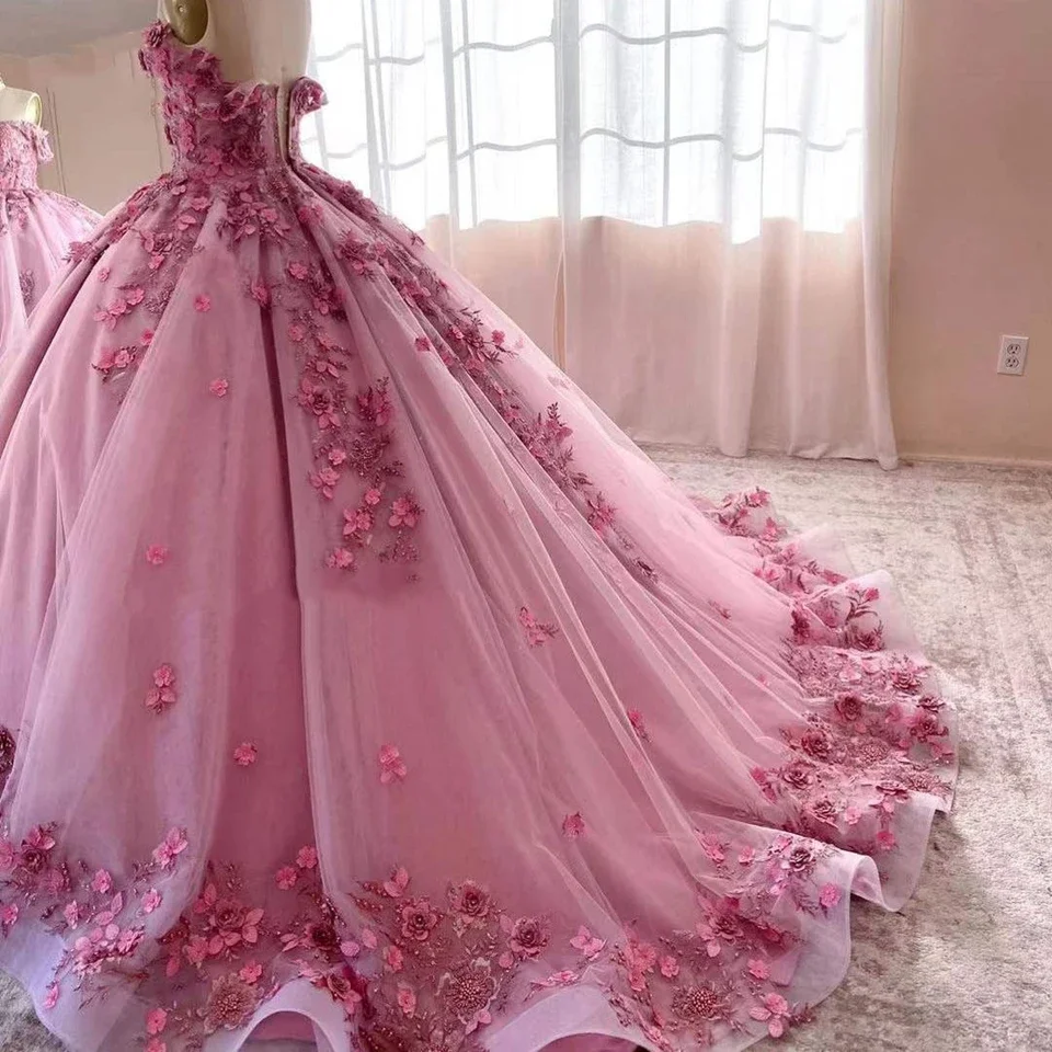 Фото Розовые бальные платья, фатиновые платья Quinceanera, кружевные аппликации, милые цветы, выпускной, элегантная принцесса 15, Ballkleider 2024 №2