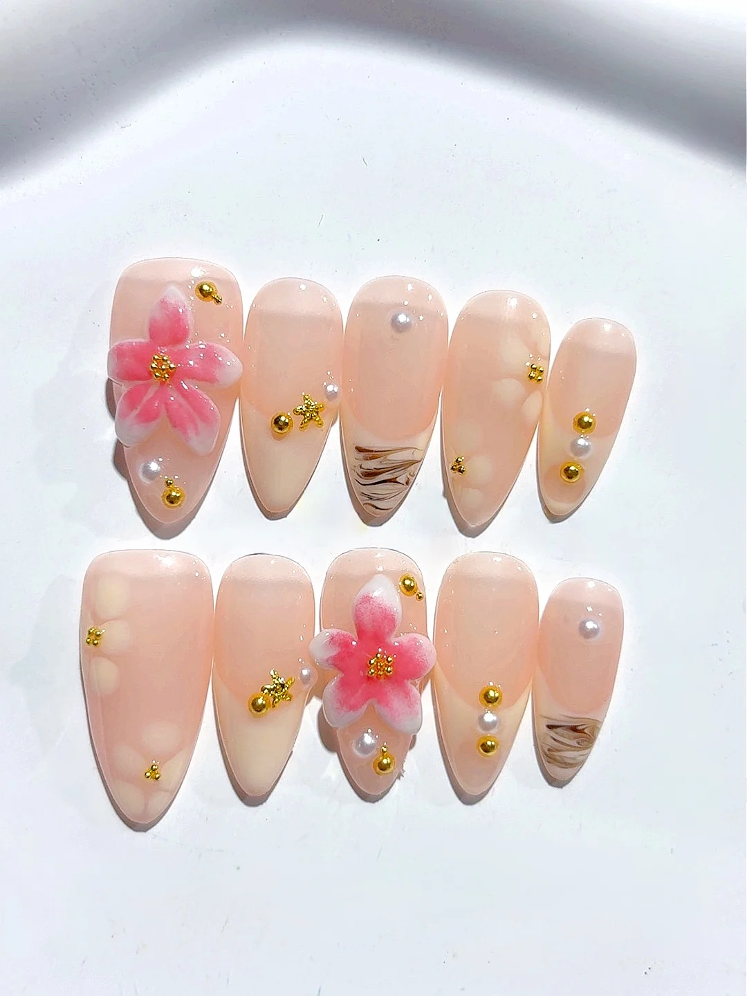Sfumato Трехмерный резной Pure Desire Sweet Style Fingertip Art Модный маникюр (D479)