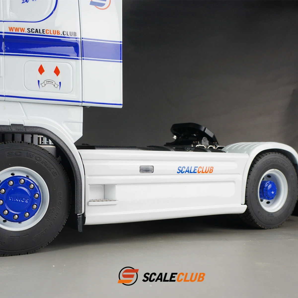 Спойлер Scaleclub 1/14 Грузовик 770S R620 R730 R470 Двухосевая боковая панель FH16 Игрушечная модель