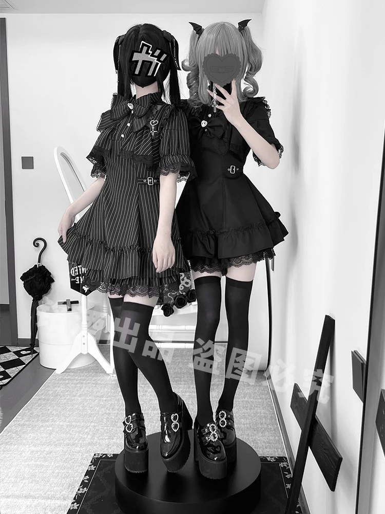 Фото Y2K Subculture Mass-produced Mine Series Lo Dress Sets Летний женский милый кружевной топ с бантом в готическом стиле с короткими рукавами + шорты Комплект из 2 предметов №3