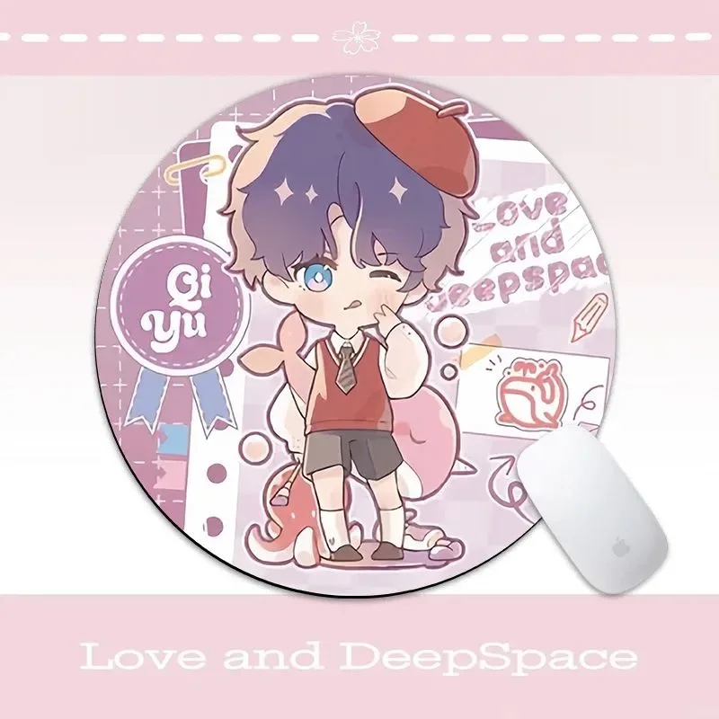 Фото Q-версия [Love and Deep Space] Коврик для мыши Qi Yu Shen Xing Return Table Pad Мультяшный прочный, износостойкий, противоскользящий, моющийся №3