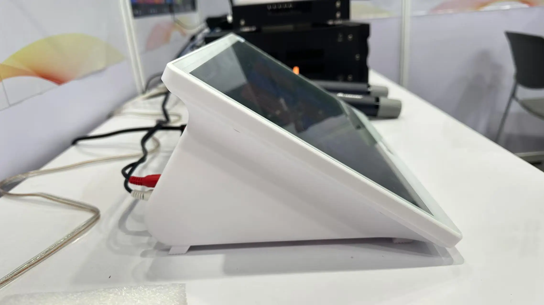 Новая версия 5in1 InAndOn 8T 15,6 дюймов прочная с использованием пеющей машины домашняя вечеринка караоке-плеер караоке-машина