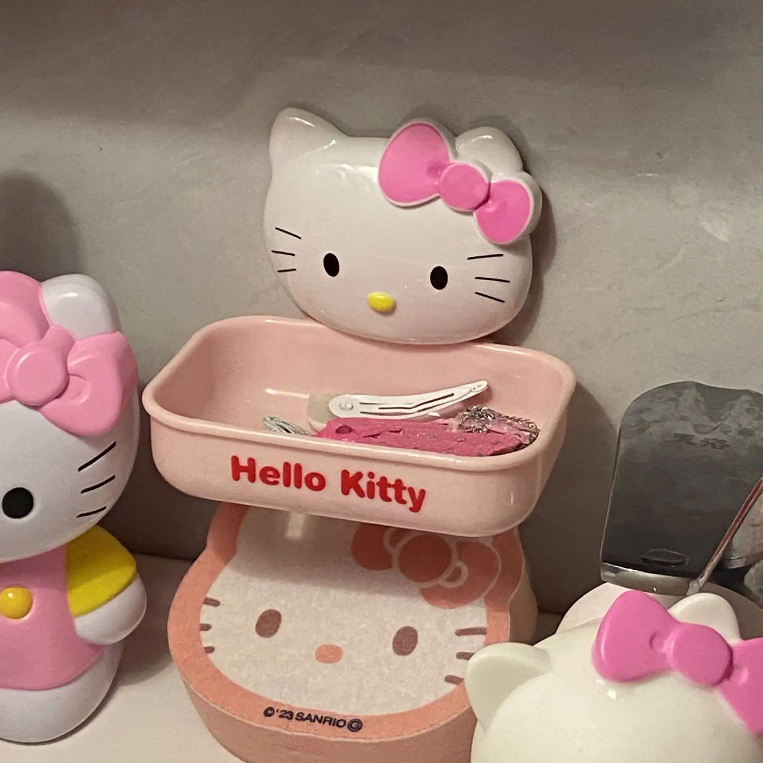 Фото Стеллаж для мыла Hello Kitty, настенный, с ультрастабильной присоской №3