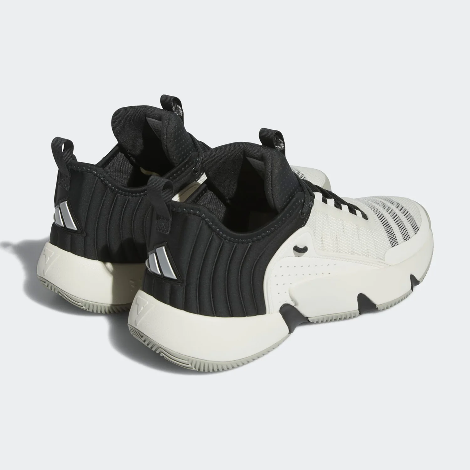 Фото Баскетбольные тренировочные кроссовки унисекс adidas TRAE UNLIMITED IF5609 №3
