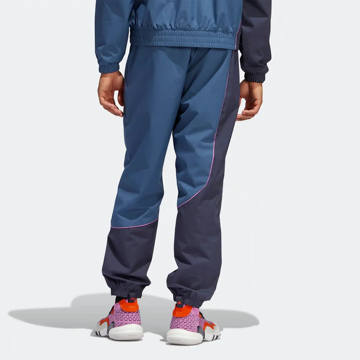 Фото Оригинальные баскетбольные бегуны Adidas TRAE PANT Trae Young HN4513 №2
