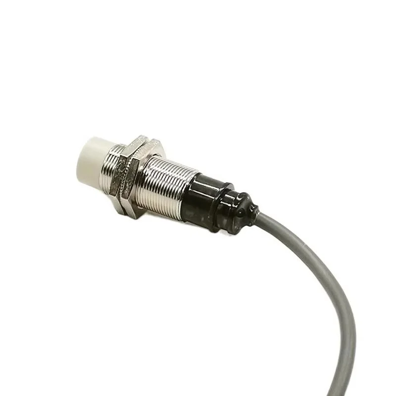 Оригинальный новый PNP LJM18M-10P1 LJM18M-10P2 M DC6-36V 1,5