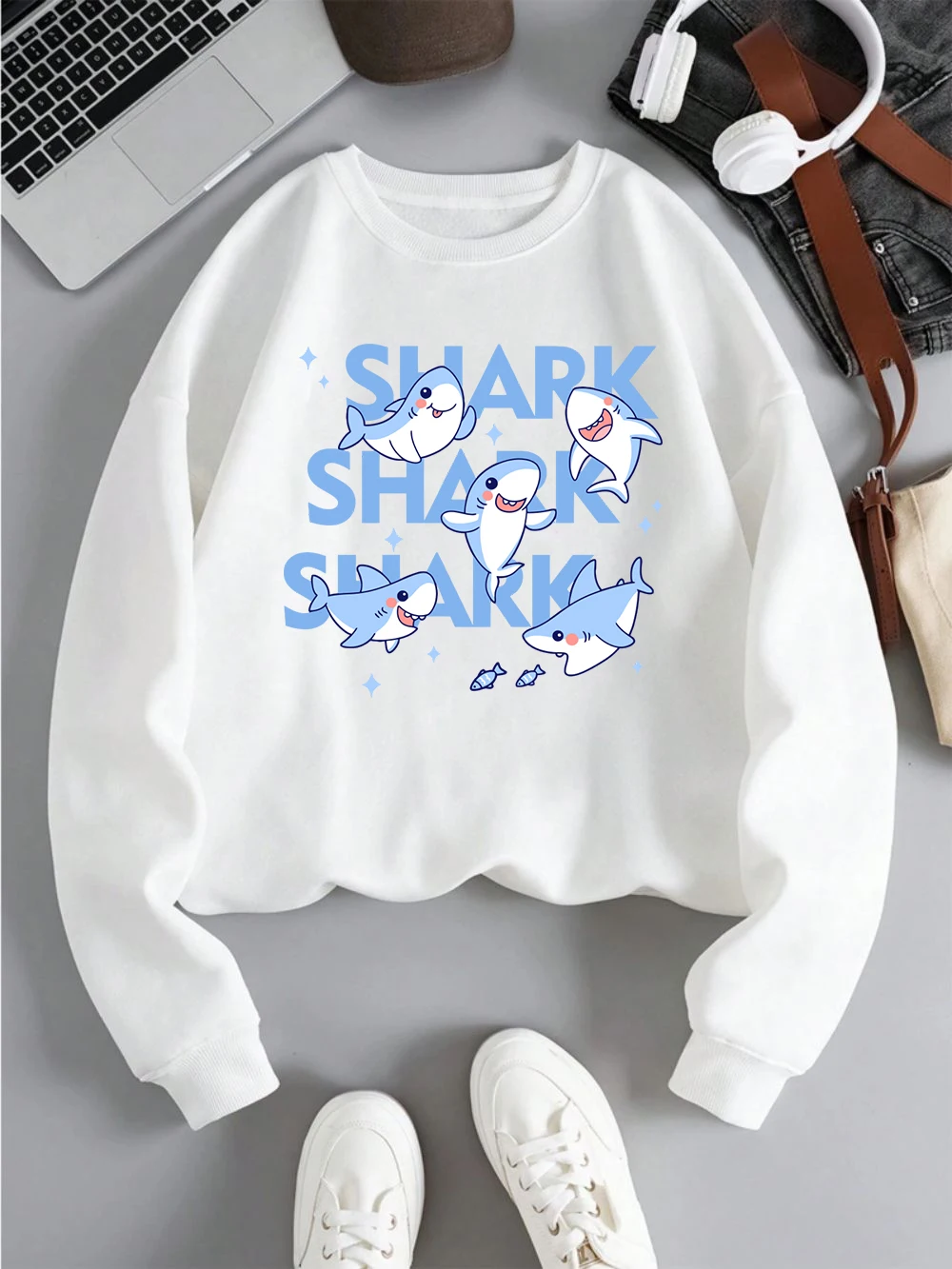 Толстовка с принтом Shark Babies Happily Fishing, женская зимняя флисовая теплая толстовка, повседневный пуловер с карманами, уличная свободная женская одежда Толстовки и свитшоты