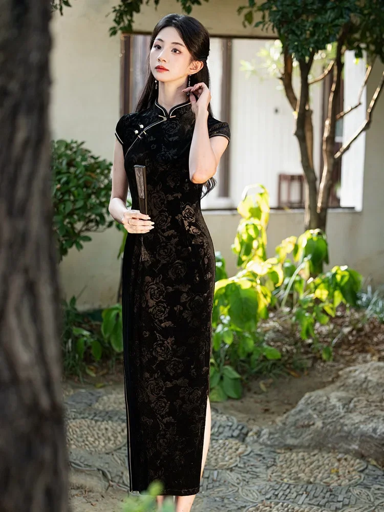 Фото 2024, новое длинное черное велюровое классическое платье Cheongsam без рукавов в стиле ретро в старом Шанхае, платье Qipao №2