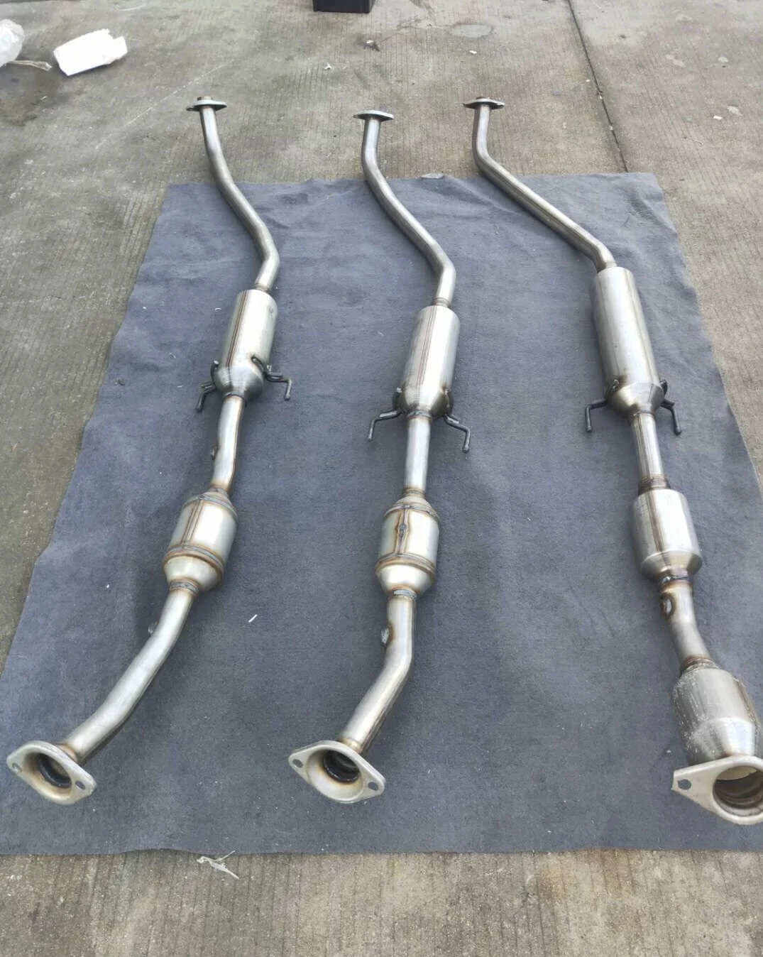 XG-AUTOPARTS горячая распродажа выхлопного продукта подходит для катализатора Toyota Corolla из Китая с двумя катализаторами