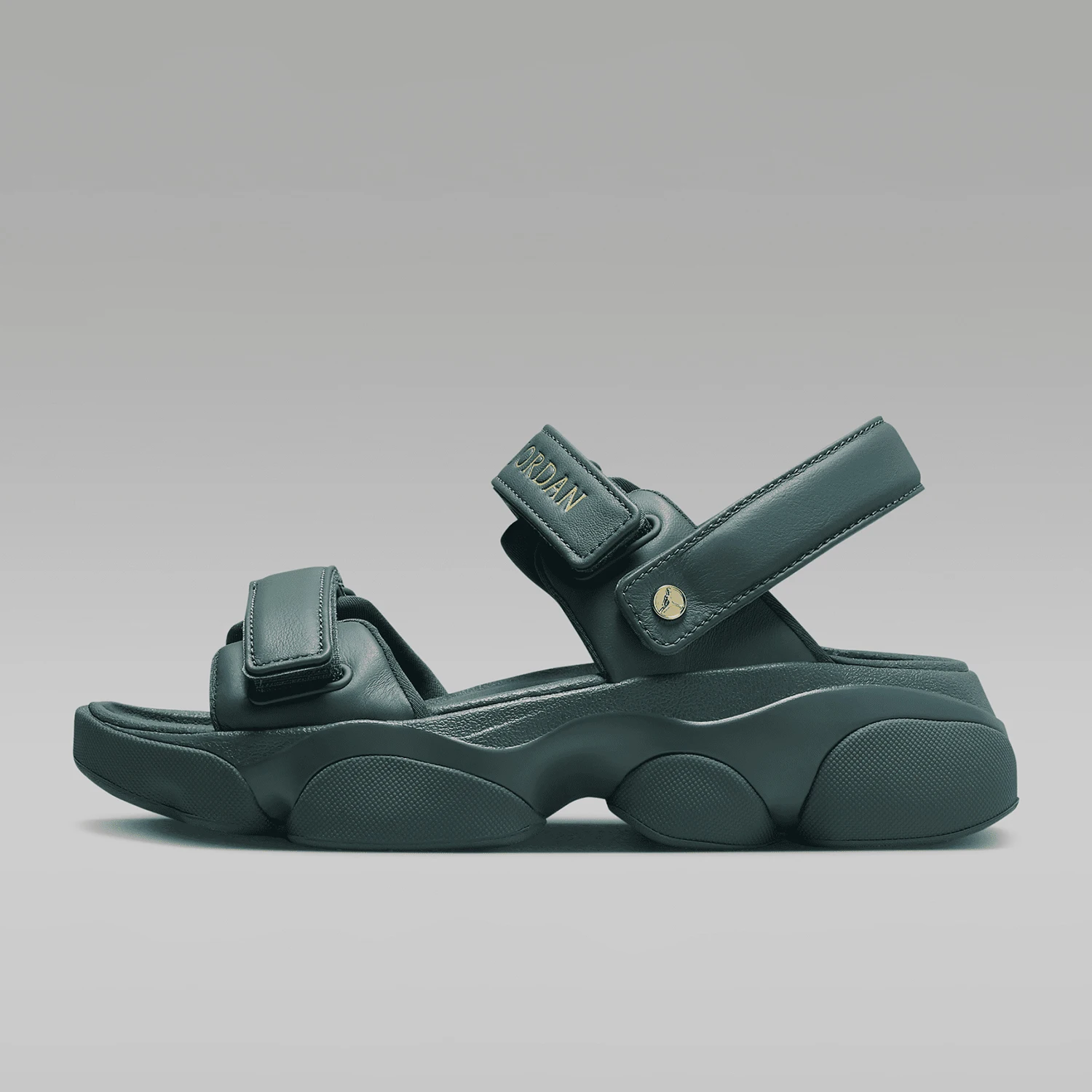Фото Оригинальные женские модные сандалии Nike на платформе Jordan Deja FN5036-300 №2