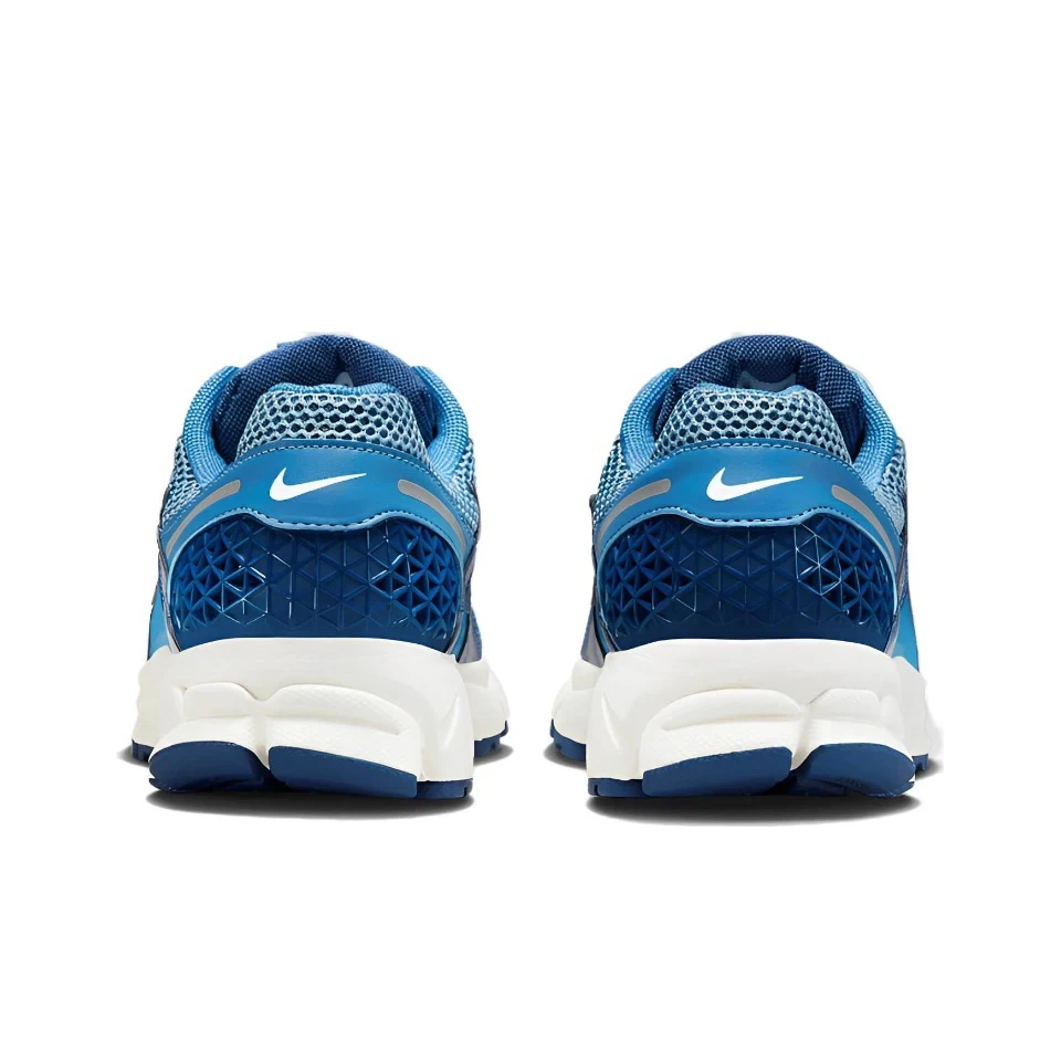 Фото Оригинальные мужские и женские кроссовки Nike Vomero 5, синие/черные/оранжевые классические повседневные кроссовки для бега в стиле ретро №4