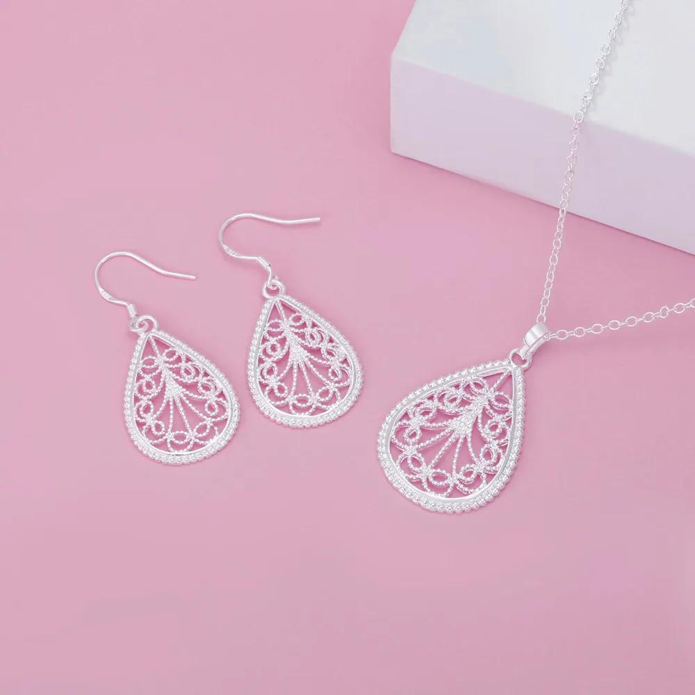 Комплект из колье и серёг, из серебра 925 пробы