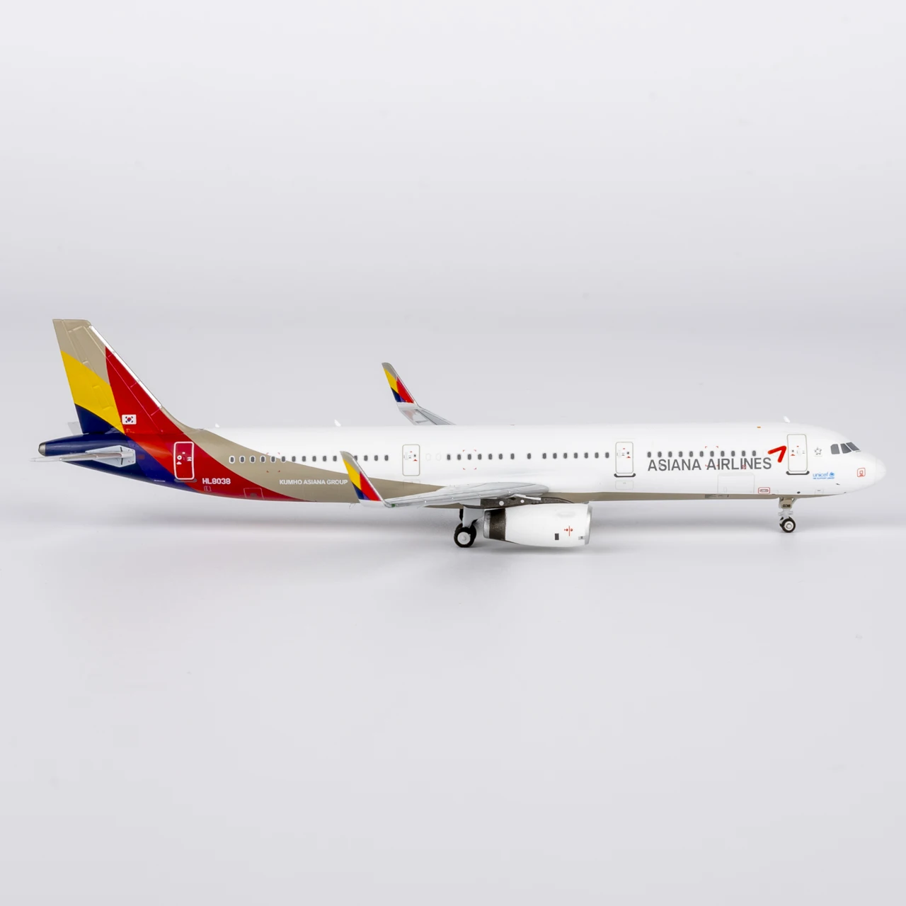 Фото 13126 Коллекционный самолет из сплава в подарок, модель NG 1:400 Asiana Airlines «StarAlliance», Airbus A321-200, литая под давлением модель самолета HL8038 №3