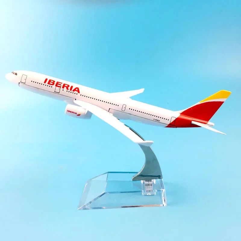 Фото Модель самолета Испания Iberia Airlines A330, модель самолета, литая под давлением металлическая модель самолета 16 см, 1:400, игрушка в подарок №3