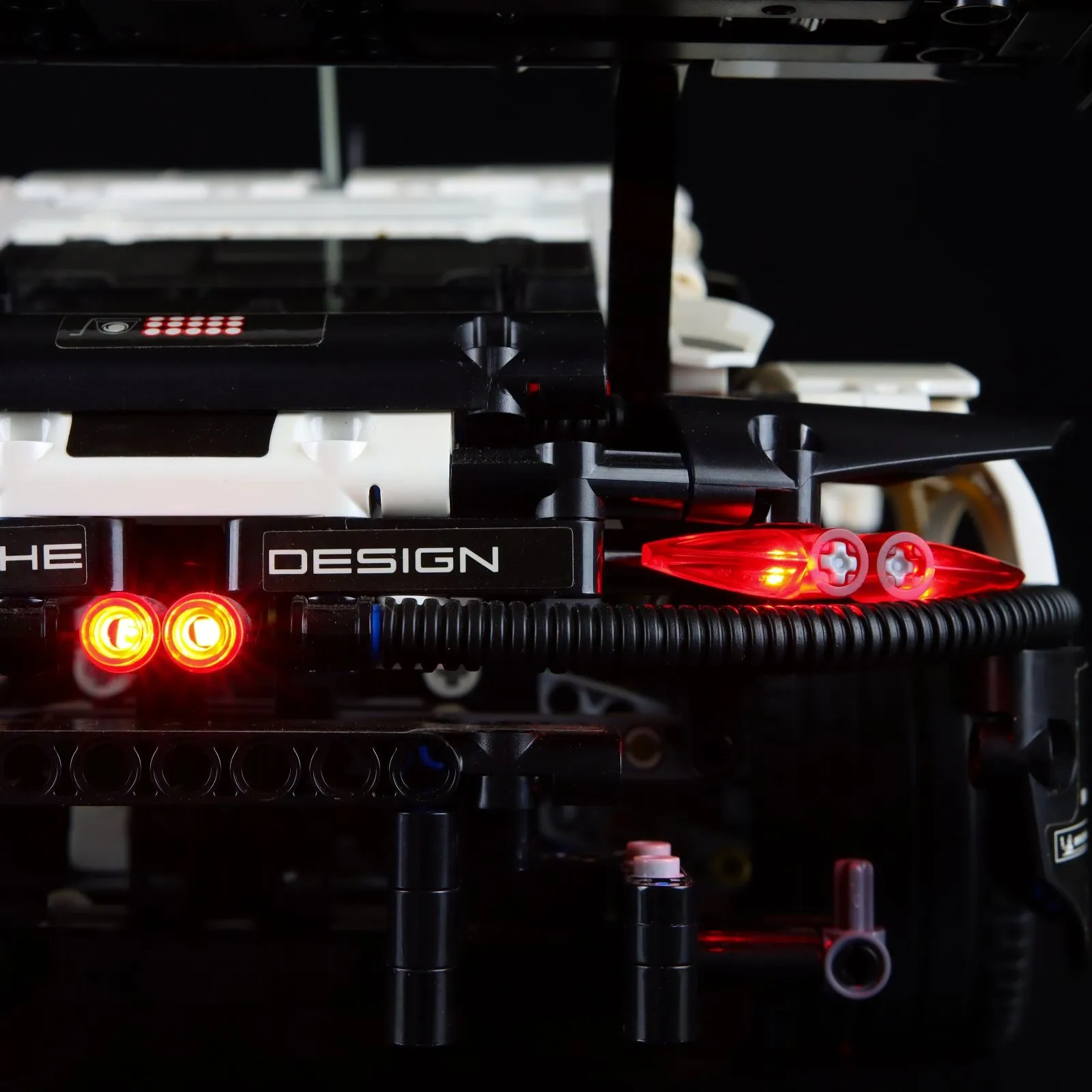Фото Светодиодный светильник MAXCXT для LEGO 42096 Technic Porsche 911 RSR, декоративная лампа «сделай сам» (не входит в комплект строительных блоков Lego ﻿ ） №5