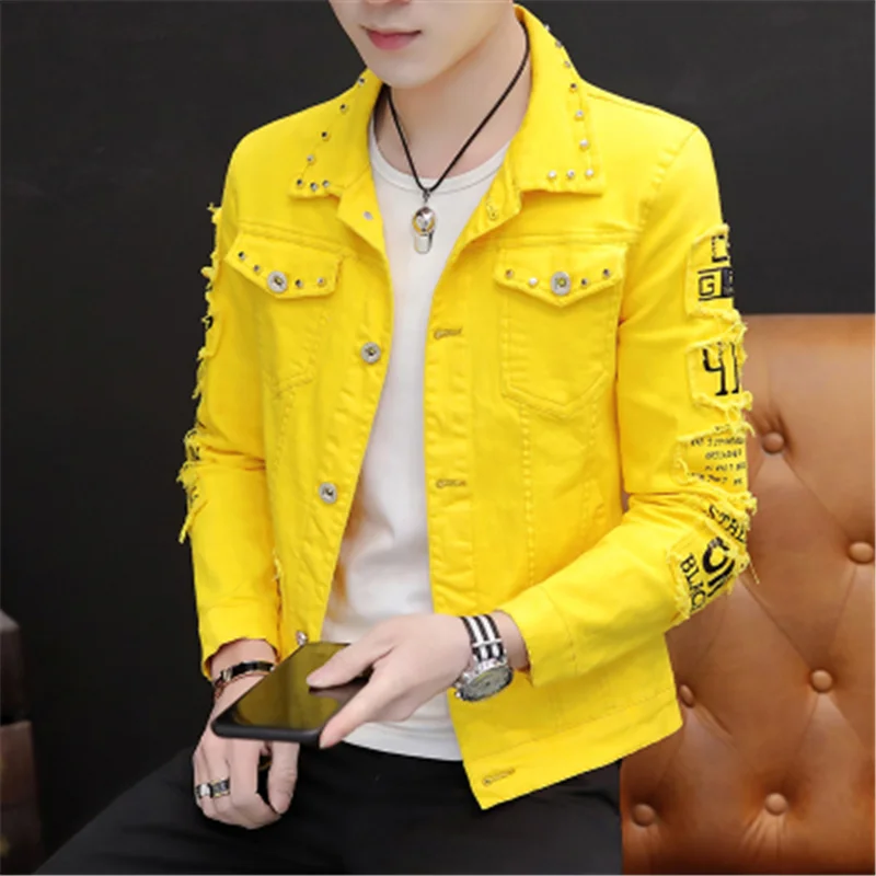 Фото Джинсы Musim Semi dan Musim Gugur Pria Jaket Denim Fashion Korea Pria Robek с заклепками Jaket Denim Street Style Kasual Cetak Huruf Jean №3
