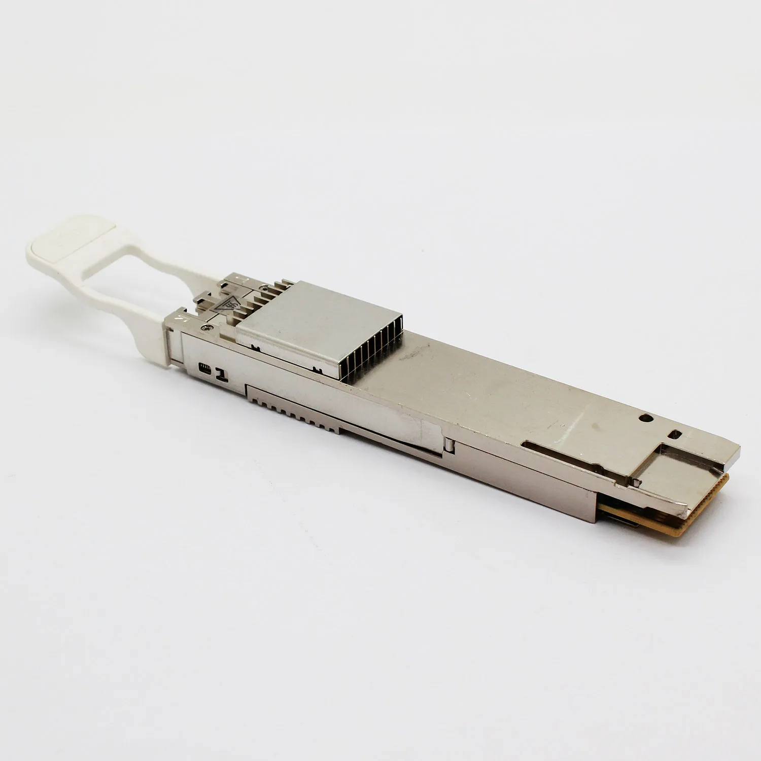 Фото Для оригинального трансивера Cisco DP04QSDD-ER1 10-3584-01 CMUIAY2CAA QSFP-DD б/у №5