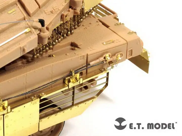 Модель ET 135 E35-096 Меркава Mk.IV, боковые юбки типа 2, подробная деталь E35096 (art.: 3920c121e8085) - 3920c121e8085