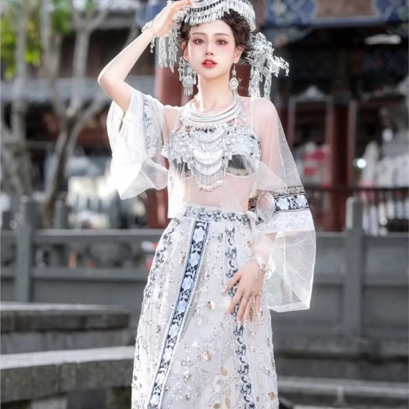 Фото Miao' S Girl New костюм Мяо Xishuangbanna Yunnan Dali Trip Shoot этнический стиль Одежда для студийной фотографии №2