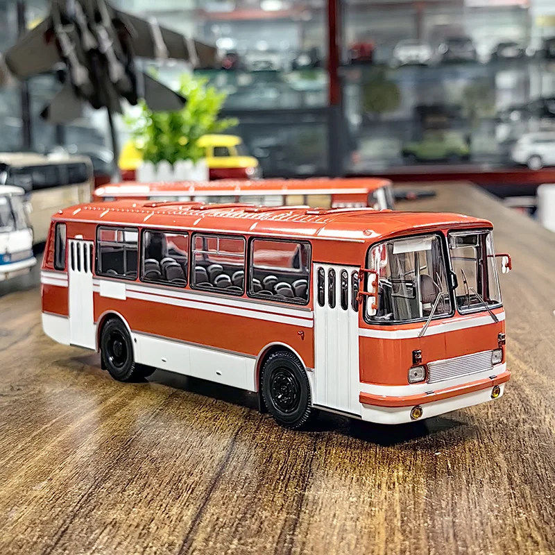 Модель российского автобуса 1:43, DEMPRICE, классический автобус LAZ 695, модель автобуса, игрушка, доступны различные варианты
