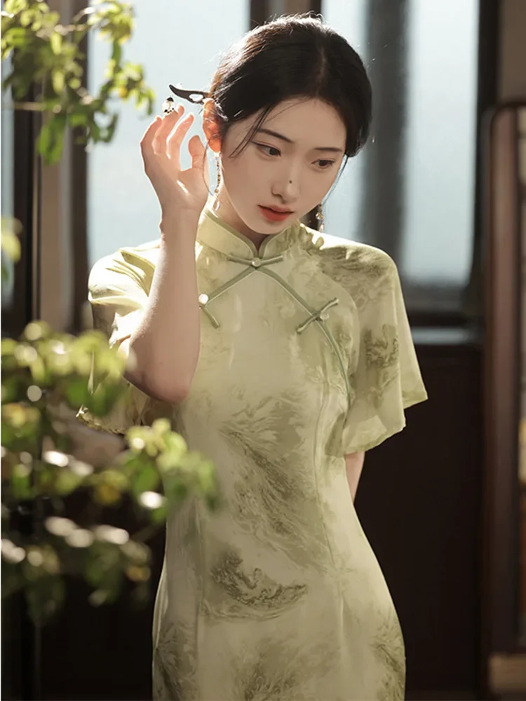 Фото Летнее длинное платье Cheongsam, винтажное Ципао, зеленое свежее повседневное женское элегантное платье, тонкий костюм для вечеринки, платья №2