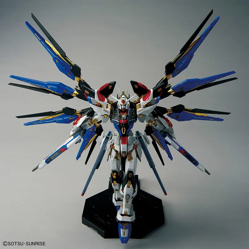 Фото Bandai MGEX 1/100 Raid Free Gundam, Raid Free Gundam SEED Собранная модель MGEX Raid Free Gundam №5