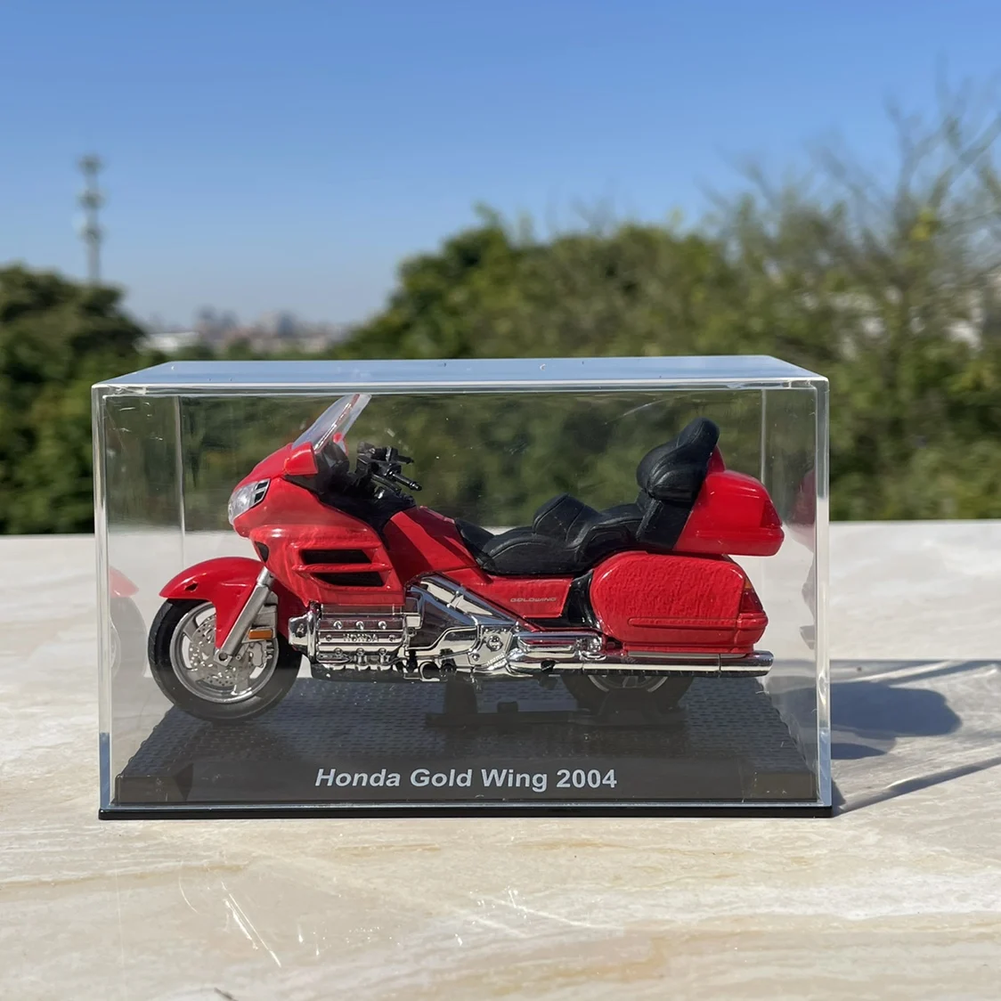 Литая модель мотоцикла Honda Gold Wing 2004 в масштабе 1:24, классические коллекционные подарки-сувениры для взрослых, статический дисплей (art.: 3920c47488760) - 3920c47488760