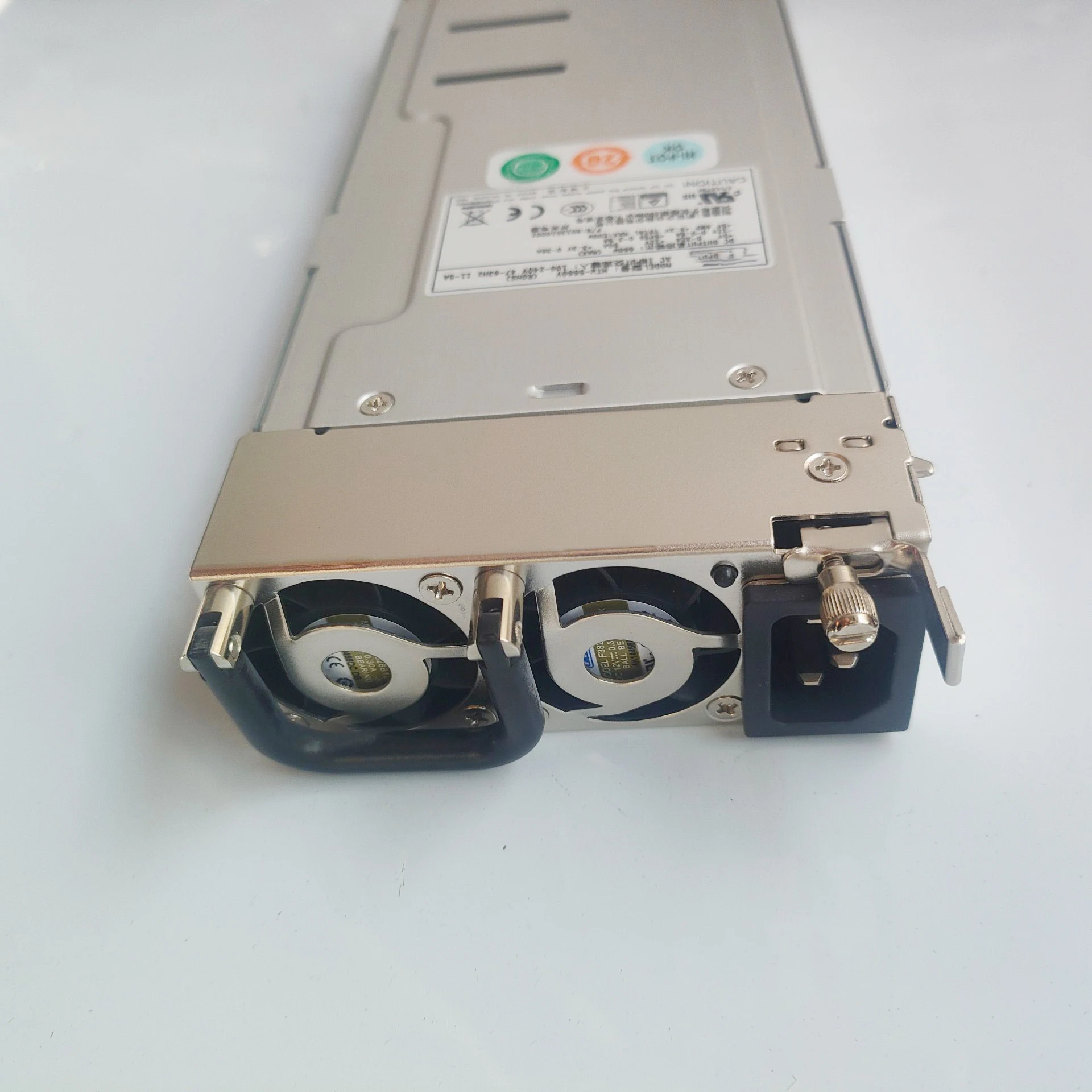 Фото Для модуля питания Zippy MTW-5660V 660W №3
