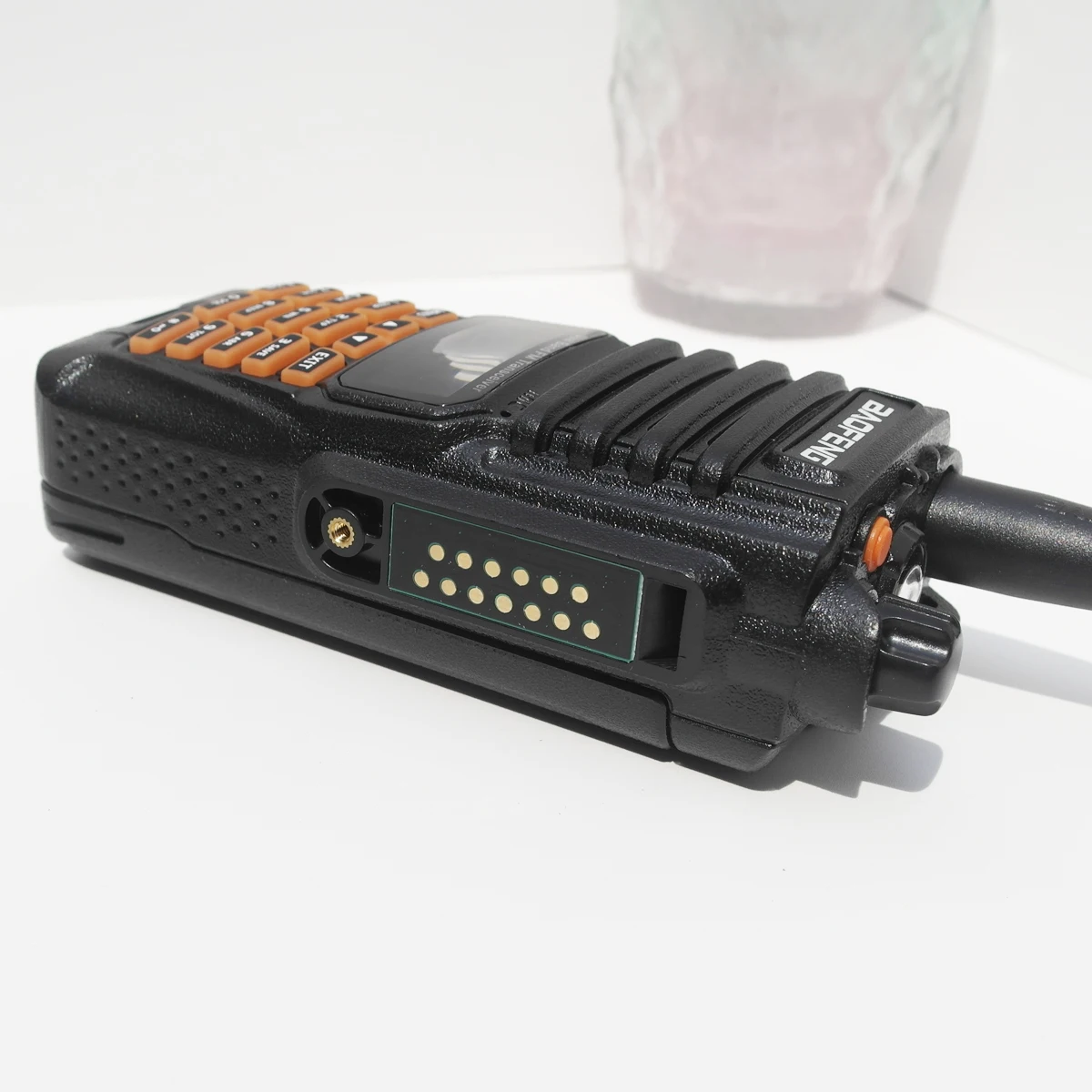 Фото Портативная рация BaofengWalkie Talkies, водонепроницаемая рация Baofeng UV-9R PLUS 8 Вт, Любительское радио, приемопередатчик VHF UHF, двухсторонняя рация uv9r plus ... №5