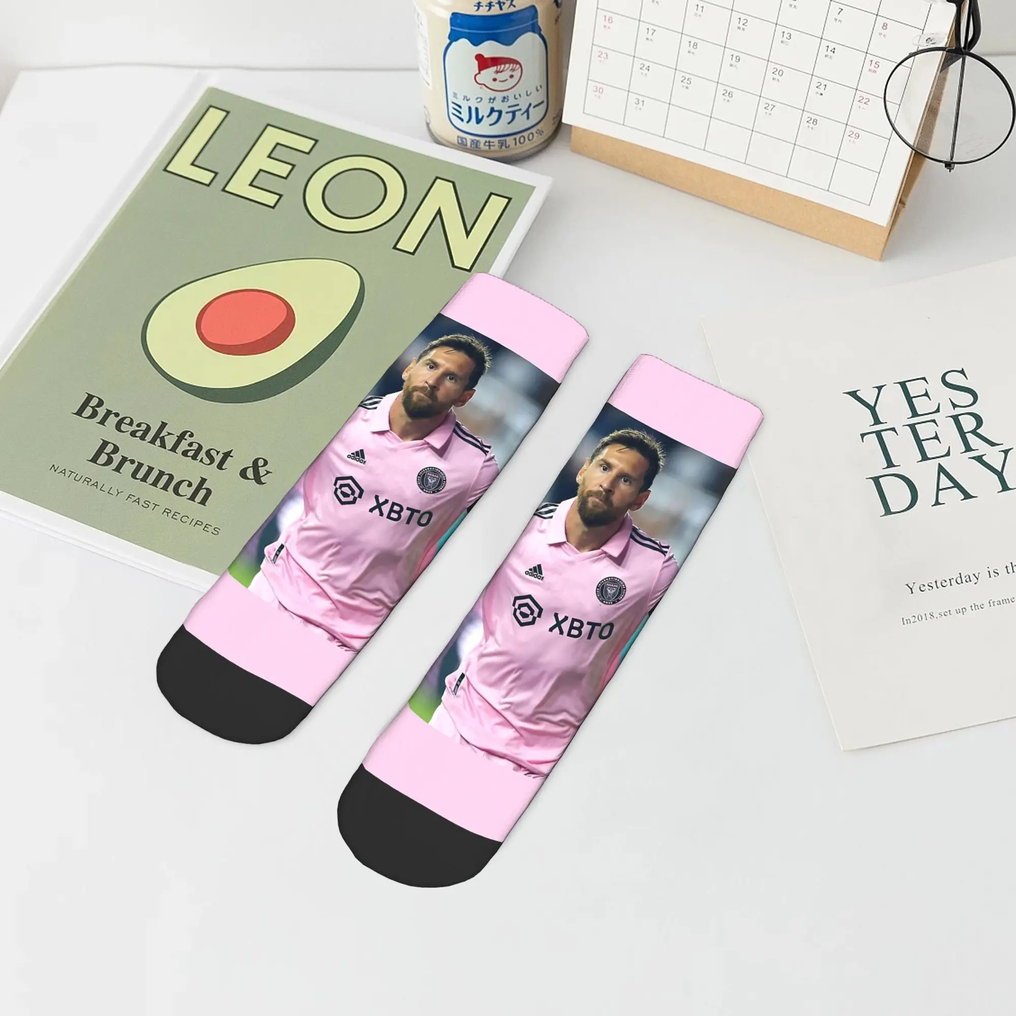 Фото Всесезонные носки Lionel Messi, Inter Miami, супер мягкие спортивные носки в стиле Харадзюку, мягкие забавные чулки для мужчин и женщин №5