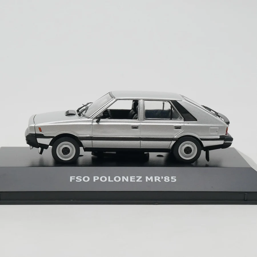 Фото Ixo масштаб 1:43 литые модели автомобилей из сплава Ist FSO рованez MR'85 классические модели автомобилей ностальгия подарки для взрослых сувенир статический дисплей №3
