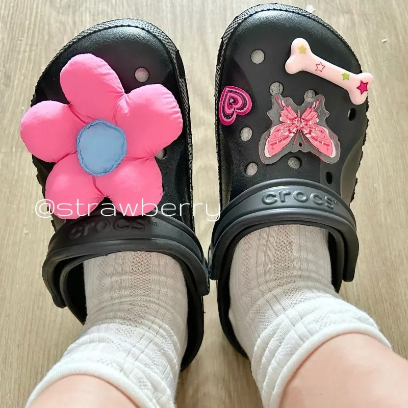 Фото DIY Мультяшные шары собака обувные подвески для крокса модные милые цветы сабо аксессуары винтажные Роскошные Кроксы шармы дизайнерские №3