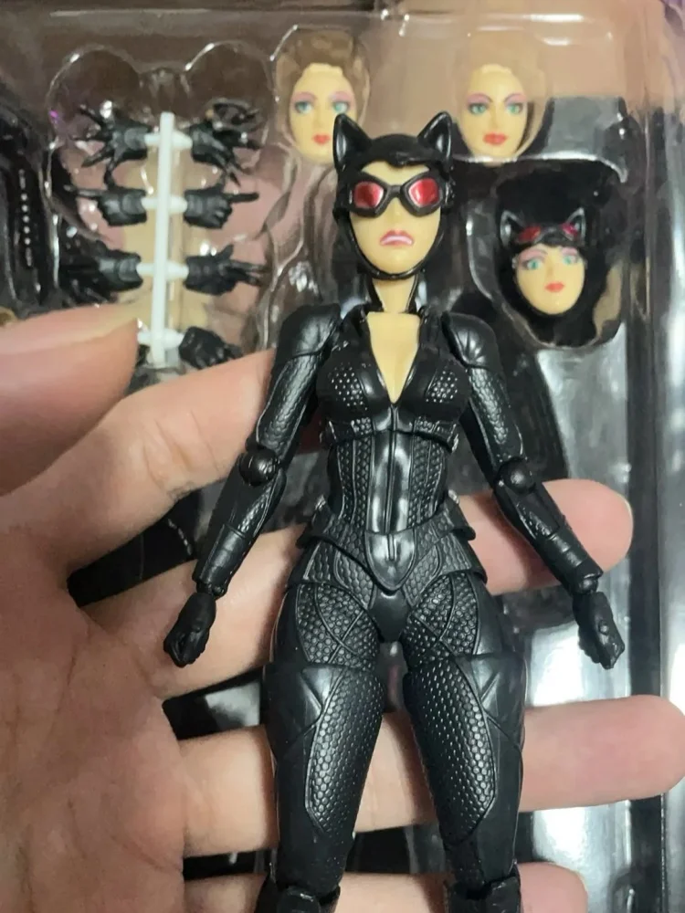 Новый Kaiyodo Revoltech Catwoman Dc Selina Kyle Batman Revoltech Amazing Yamaguchi Revoltech Series Фигурка Модель Фигурка Игрушка ﻿ (art.: 3920d0132f4bb) - 3920d0132f4bb
