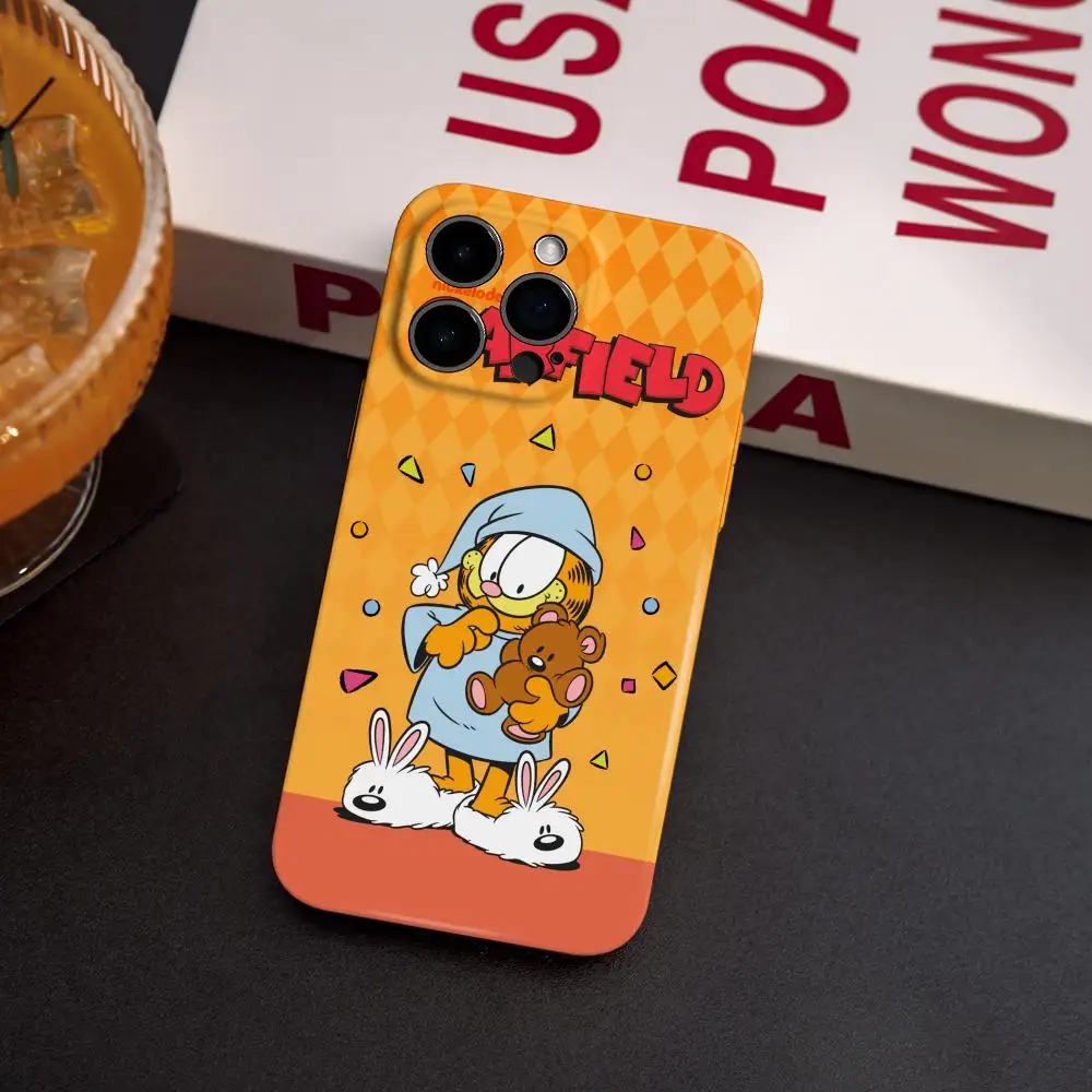 Фото Чехол для телефона для iPhone 17, 16, 15, 14, 13, 12, Pro G-Garfields Cartoon Max Plus, глянцевый HD, с тонкими отверстиями, жидкая пленка, мягкий корпус №2