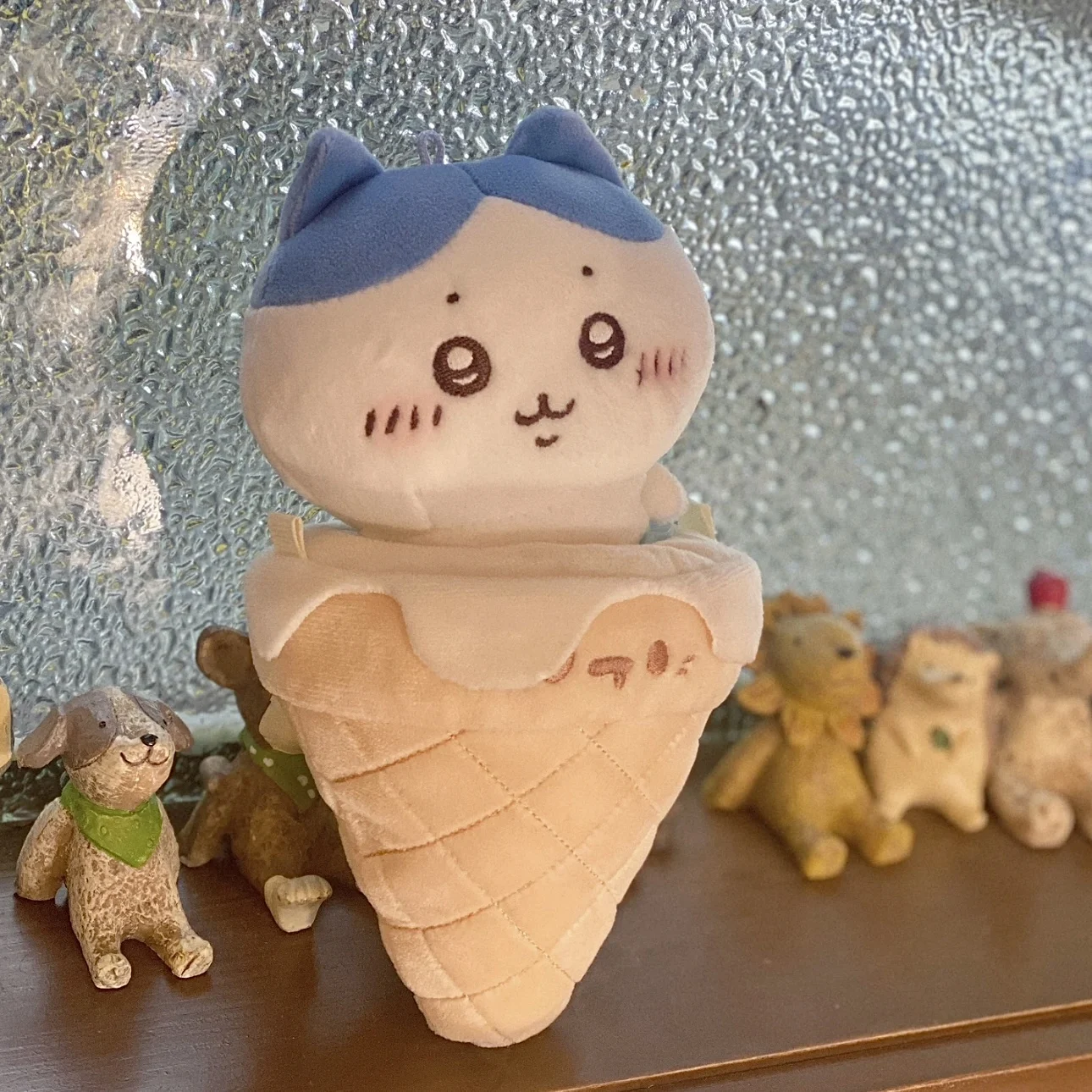 Фото MINISO Chiikawa Hachiware мультфильм милая и забавная кукла мороженое Usagi автомобильный брелок отправить друзьям сумка кулон сладкие подарки №2