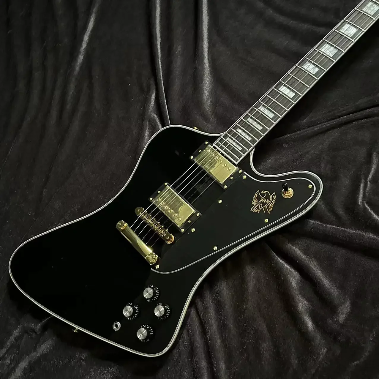 Электрогитара Firebird, корпус из красного дерева, черный цвет, золотая фурнитура, мост мелодии-о-Matic, 6-струнная гитара, гитара, Bluetooth