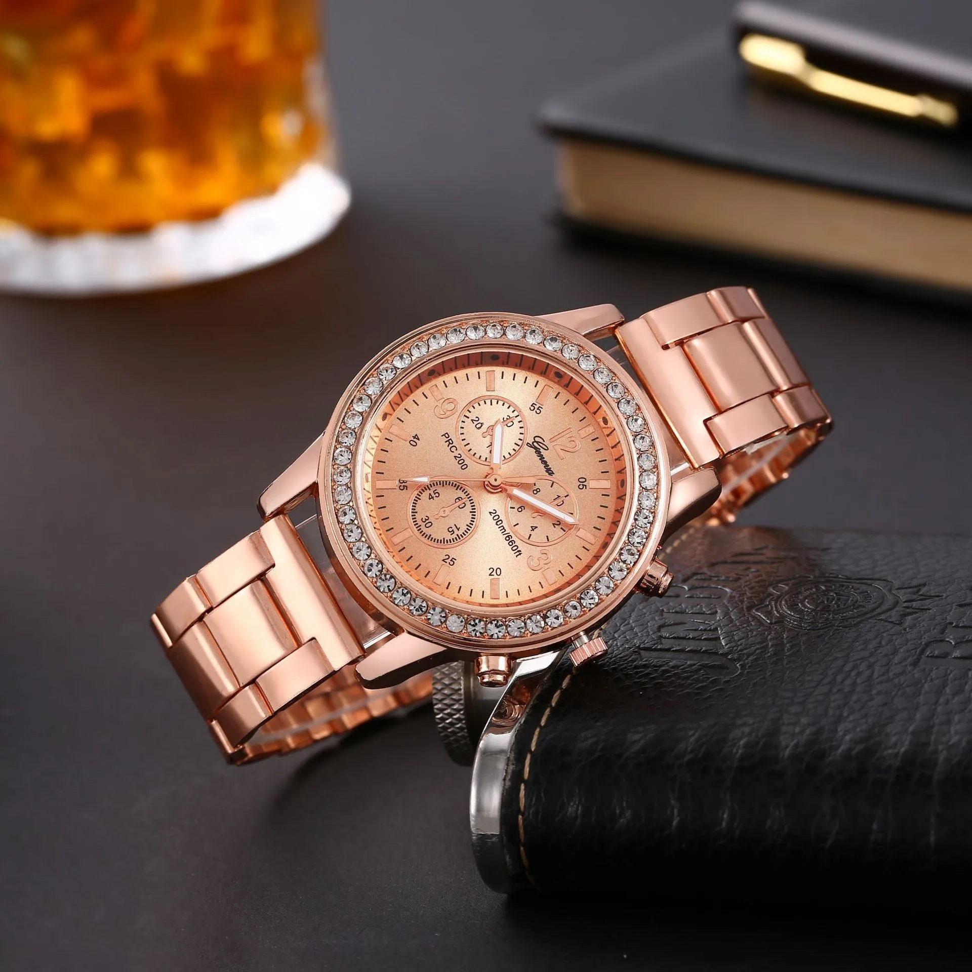 Фото Luxury Women Watches Fashion Simple Square Quartz Watch Casual Women Watch Business Folding Alloy Ladies Clock Relogio Feminino №3
