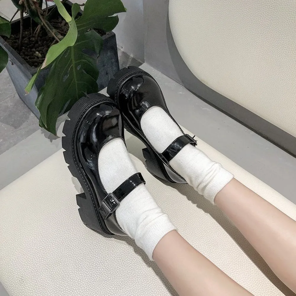 Фото Mary Janes Lolita JK Кожаные туфли из искусственной кожи с пряжкой на щиколотке Повседневные одинарные туфли Глянцевая/матовая платформа Черные туфли на высоком каблуке Женские туфли №3