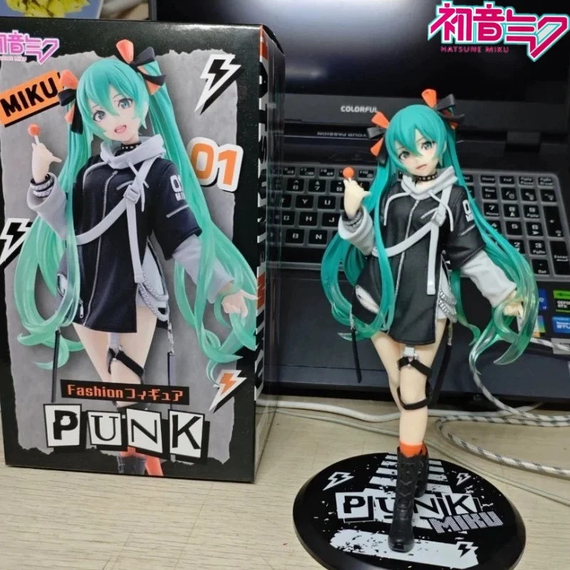 New Original Taito Fashion Vocaloid Hatsune Miku Anime Figure Punk Future Collection Desktop Decoration Model Toys Christmas